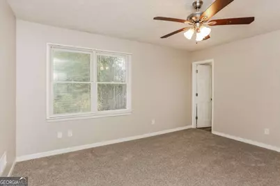 4893 Autumn Circle, Stone Mountain, GA 30088 - Photo 9