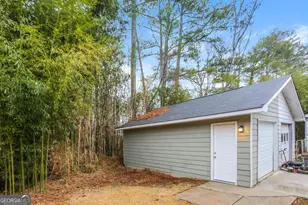 4893 Autumn Cir, Stone Mountain, GA 30088 - Photo 13