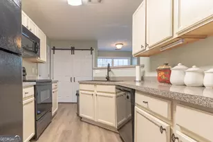 25 Shadowbrook Ct, Covington, GA 30016 - Photo 11