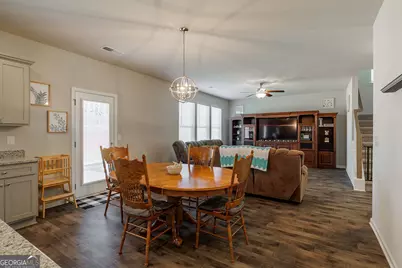 135 Woodpecker Pte, Danielsville, GA 30633 - Photo 11