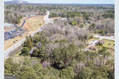 2218 Young Road, Stone Mountain, GA 30088 - Photo 9