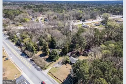 2218 Young Road, Stone Mountain, GA 30088 - Photo 7