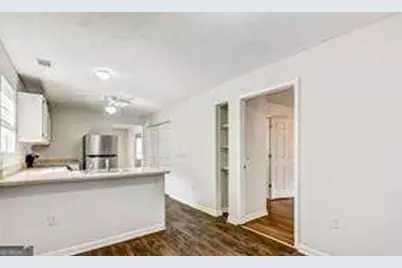 1113 E 59th Street, Savannah, GA 31404 - Photo 3