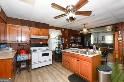 651 S Jackson Street, Hartwell, GA 30643 - Photo 11