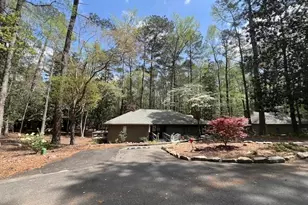 1031 Mountain Creek Dr, Pine Mountain, GA 31822 - Photo 5