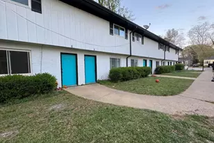 3045 Semmes St, Atlanta, GA 30344 - Photo 9