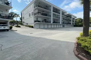 2902 River Dr, Savannah, GA 31404 - Photo 1