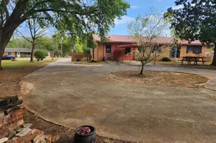 18802 E South Blvd, Blakely, GA 39823 - Photo 5