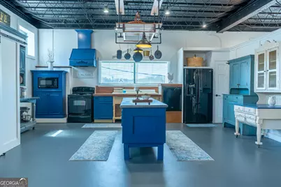 18 W Currahee Street, Toccoa, GA 30577 - Photo 9