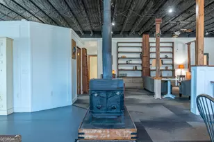 18 W Currahee St, Toccoa, GA 30577 - Photo 7