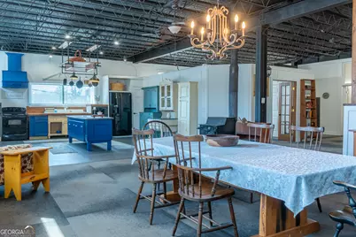 18 W Currahee Street, Toccoa, GA 30577 - Photo 3