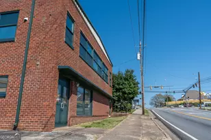 18 W Currahee St, Toccoa, GA 30577 - Photo 77