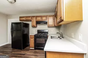 1345 N Hampton Dr, Hampton, GA 30228 - Photo 5