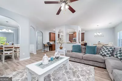 2984 Gayle Manor Lane, Snellville, GA 30078 - Photo 7