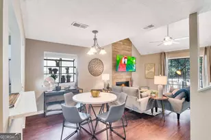 1114 Falling Water Dr SE, Smyrna, GA 30080 - Photo 7