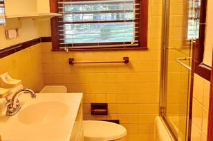 2560 Wood Valley Dr, East Point, GA 30344 - Photo 13