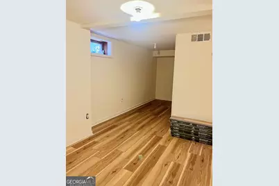 2560 Wood Valley Drive, East Point, GA 30344 - Photo 25