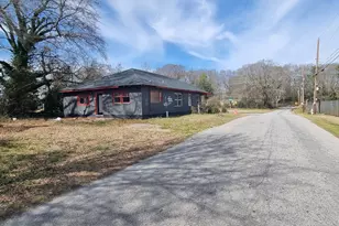 19 Landers St, Newnan, GA 30263 - Photo 7