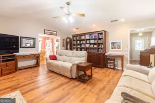 301 Willow Dr, Glennville, GA 30427 - Photo 17