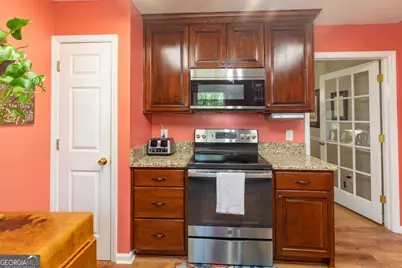 301 Willow Drive, Glennville, GA 30427 - Photo 9