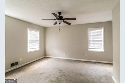 6024 S Deshon Court, Lithonia, GA 30058 - Photo 9