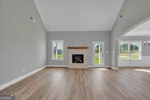 438 Burlington Dr, Lizella, GA 31052 - Photo 13