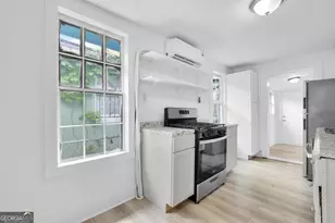 627 W 48th St, Savannah, GA 31405 - Photo 17