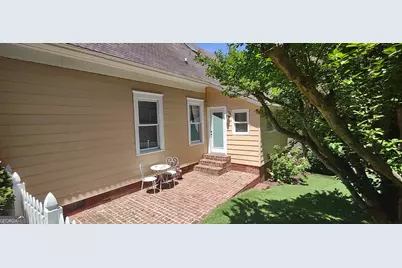 2897 Macaw Street NW, Atlanta, GA 30318 - Photo 3