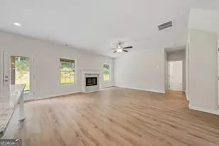 623 Bohannon Rd, Grantville, GA 30220 - Photo 5