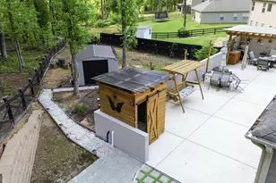 27 Creekside Dr, Winder, GA 30680 - Photo 5