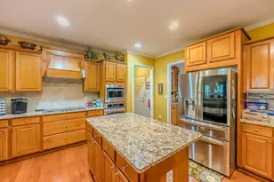 6416 Hickory Springs Cir, Hoschton, GA 30548 - Photo 13