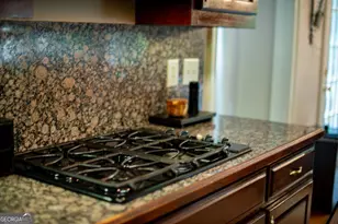 1060 Fox Hollow Ct, Statham, GA 30666 - Photo 17