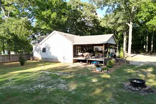 1061 S Lake Dr, East Dublin, GA 31027 - Photo 11