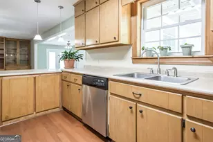 1114 Laurel St, Blackshear, GA 31516 - Photo 23