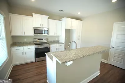 127 Avalon Trace #LOT 14, Statesboro, GA 30458 - Photo 5