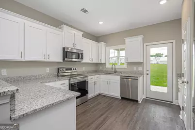 135 Avalon Trace #LOT 18, Statesboro, GA 30458 - Photo 9