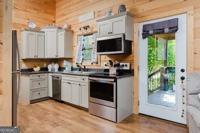 36 Maple Springs Lane, Mountain City, GA 30562 - Photo 9