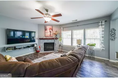 7835 Keepsake Lane, Flowery Branch, GA 30542 - Photo 9