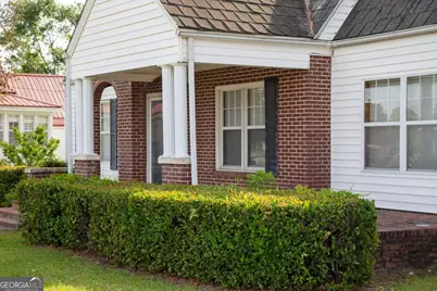 298 S Main Street, Baxley, GA 31513 - Photo 1