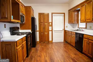 298 S Main St, Baxley, GA 31513 - Photo 9