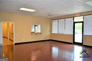 212 N Hwy 49 Suites 800 & 900, Byron, GA 31008 - Photo 1