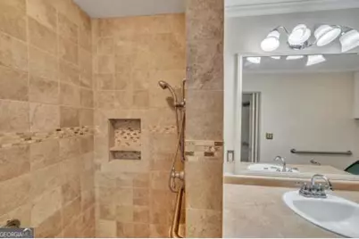 111 Roberson Street, Dublin, GA 31021 - Photo 9