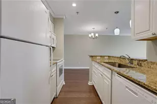 300 Johnson Ferry Road NE, Atlanta, GA 30328 - Photo 11