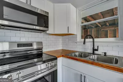 601 E 31st Street, Savannah, GA 31401 - Photo 19