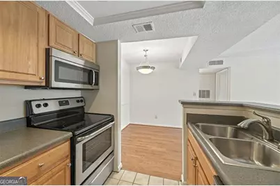 4106 Chastain Park Court NE, Atlanta, GA 30342 - Photo 17