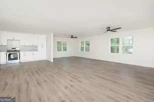 216 Randall Dr, Warner Robins, GA 31088 - Photo 7