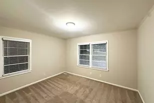 2239 Nelms Dr SW, Atlanta, GA 30315 - Photo 7