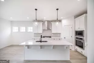 212 Meadows Ln, Bonaire, GA 31005 - Photo 9