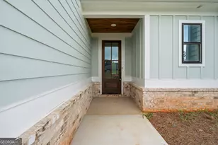 155 Hawthorne Ln, Forsyth, GA 31029 - Photo 3