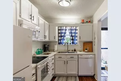 1688 Prince Avenue #APT 106, Athens, GA 30606 - Photo 3